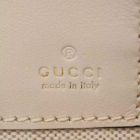 Gucci White Perforated Embossed GG Leather Wristlet Clutch Bag - Picture 10 of 12